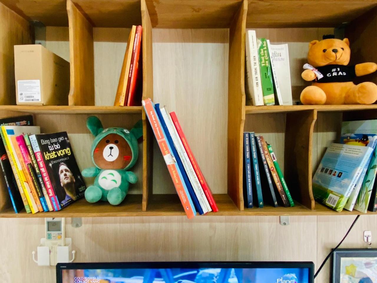 Cozy Homestay With Large Bed, Private Bathroom, Large Balcony Hanoi Buitenkant foto